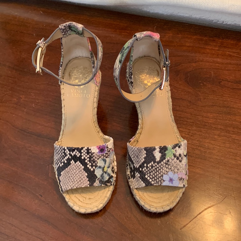 Vince Camuto Multi Violet Kidima Sweet Wedges